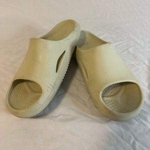 Men’s Crocs MELLOW RECOVERY SLIDE - Size 11